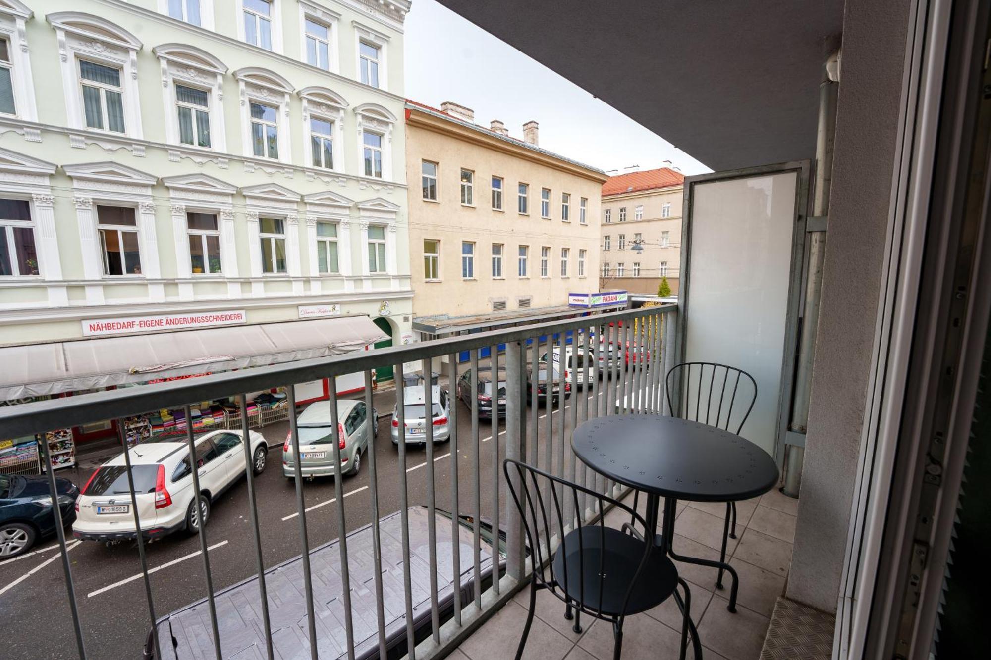 1100 Apartament