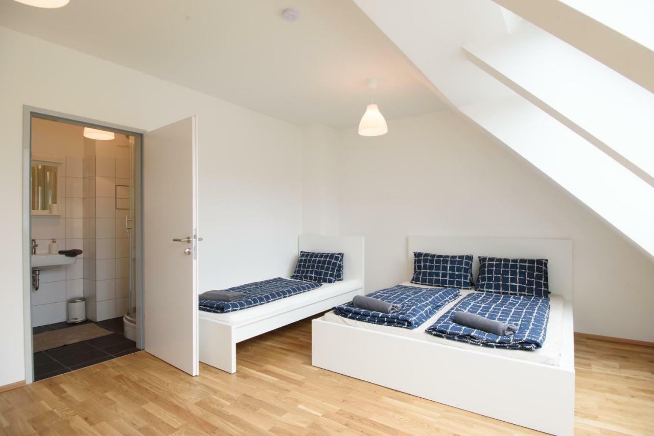 1100 Apartament *