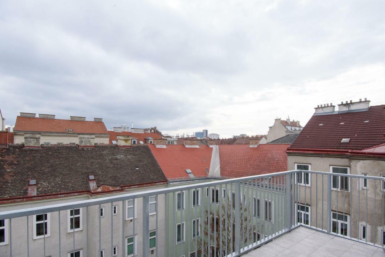 Apartament 1100 *